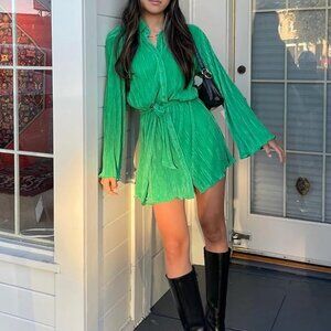 Long Sleeve Green Pleated Button Front Tie Belted Mini Dress